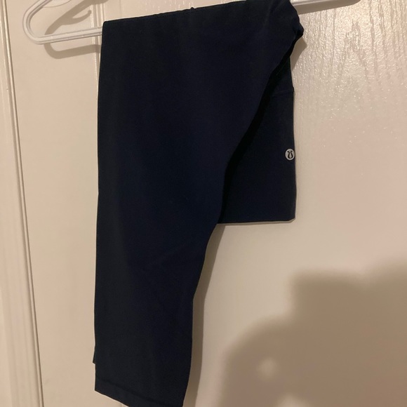 Lululemon Align HR Crop 21” brand new with tags - Picture 4 of 6